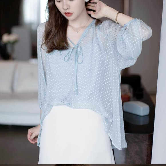 💎 Aqua Luxe: Chic Sky-Blue Silk-Blend Two-Piece Top 💎 - Picture 9 of 11